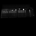 AMBASSADOR INFINITE CHROMA BRUSH SET